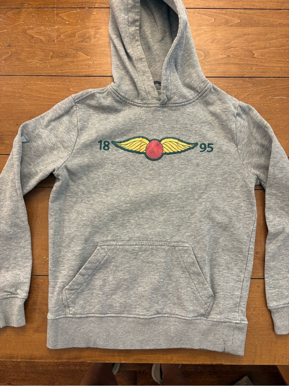 Baltusrol Golf Club Levelwear youth hoodie 8-10